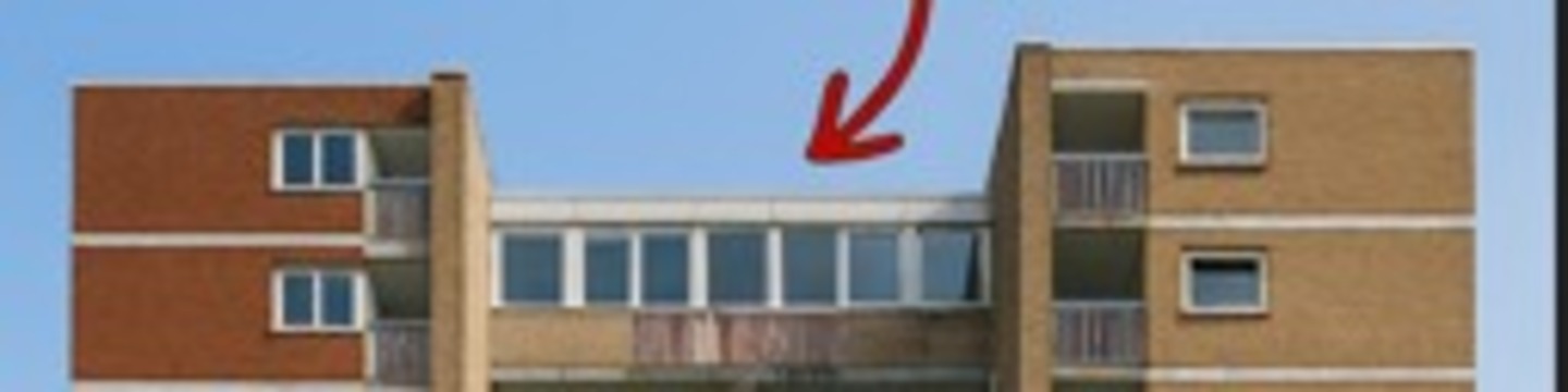 Op de bovenste verdieping is een gezellige groepsruimte. We horen graag waar u als bewoner behoefte aan heeft en hoe u deze ruimte wilt gebruiken. Is er behoefte om deze ruimte te gebruiken? Waar denkt u dan aan bij ontmoeten en verbinden? Hoe maken we samen van deze ruimte een plek voor alle bewoners? Denk mee en deel uw ideeën!